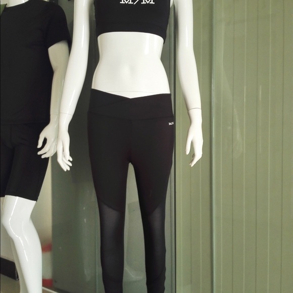 NEW Women’s sports bra - Picture 6 of 7